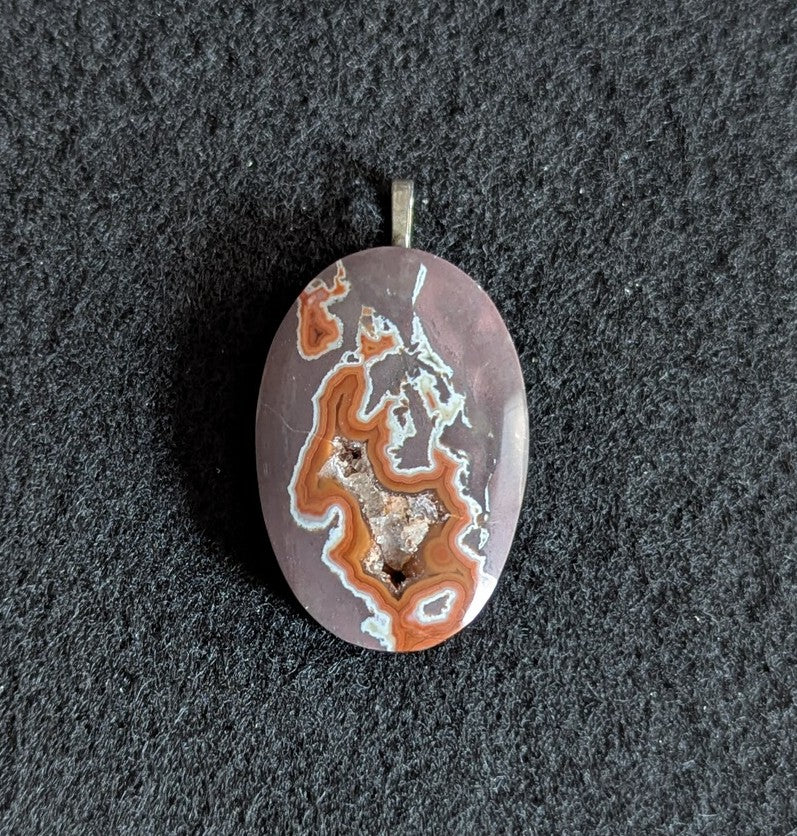 Montana Dryhead Agate Pendant with chain