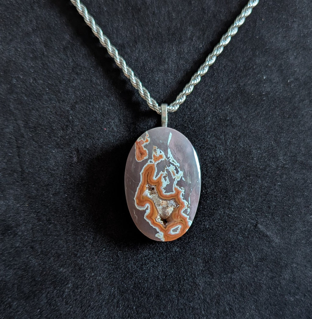 Montana Dryhead Agate Pendant with chain