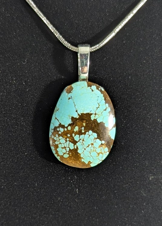 Beautiful Number 8 Turquoise Cabochon Pendant with chain